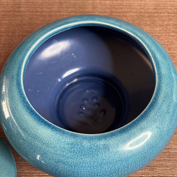 Vintage Turquoise Ceramic Bowl with Lid – Beehive Style, 9.75″ × 9″, Excellent - Picture 9 of 11